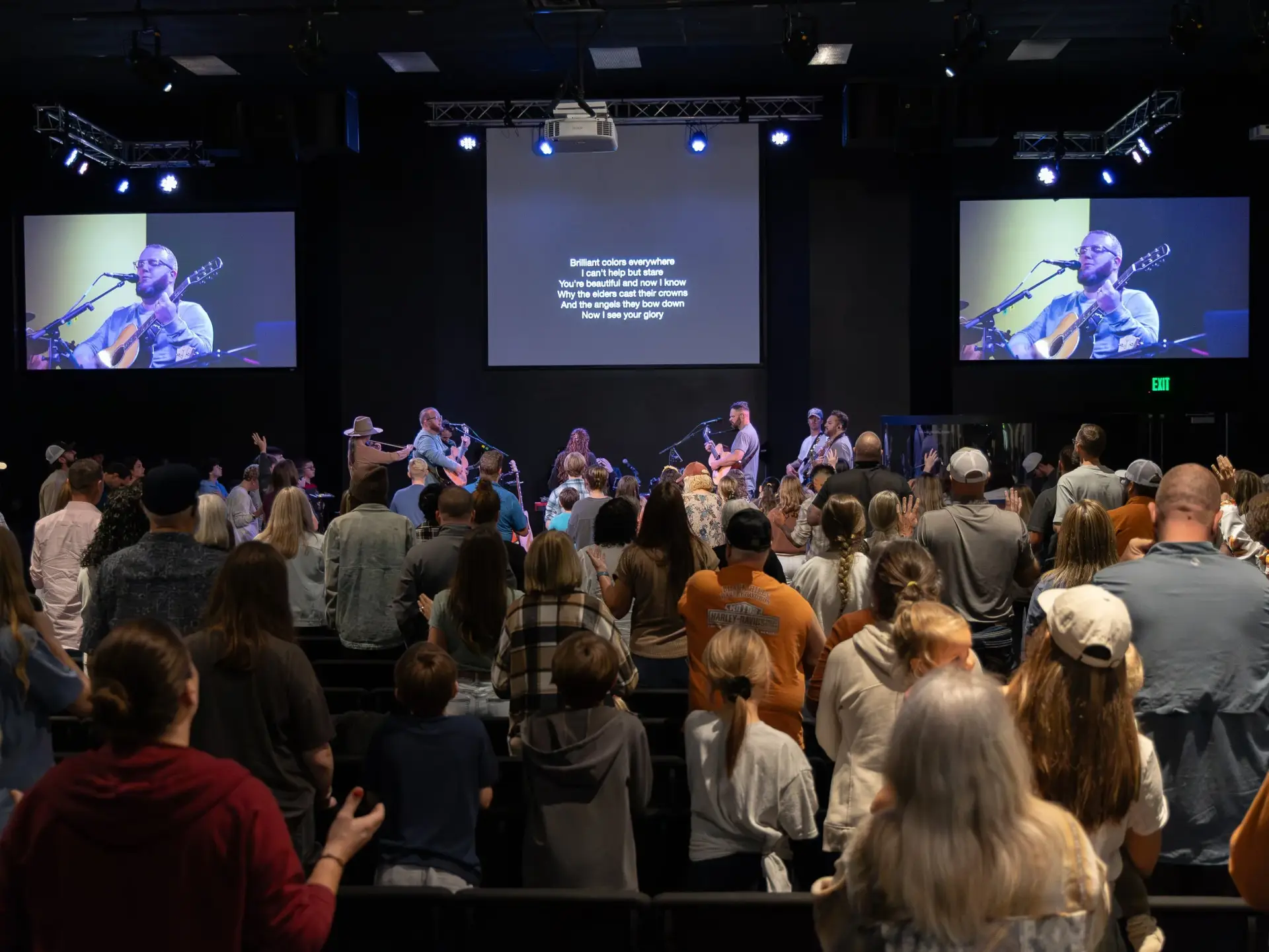 Congregation worshipping during a service at The Homestead in Mobile Alabama using a new AVL system installed by Presence Pro Audio