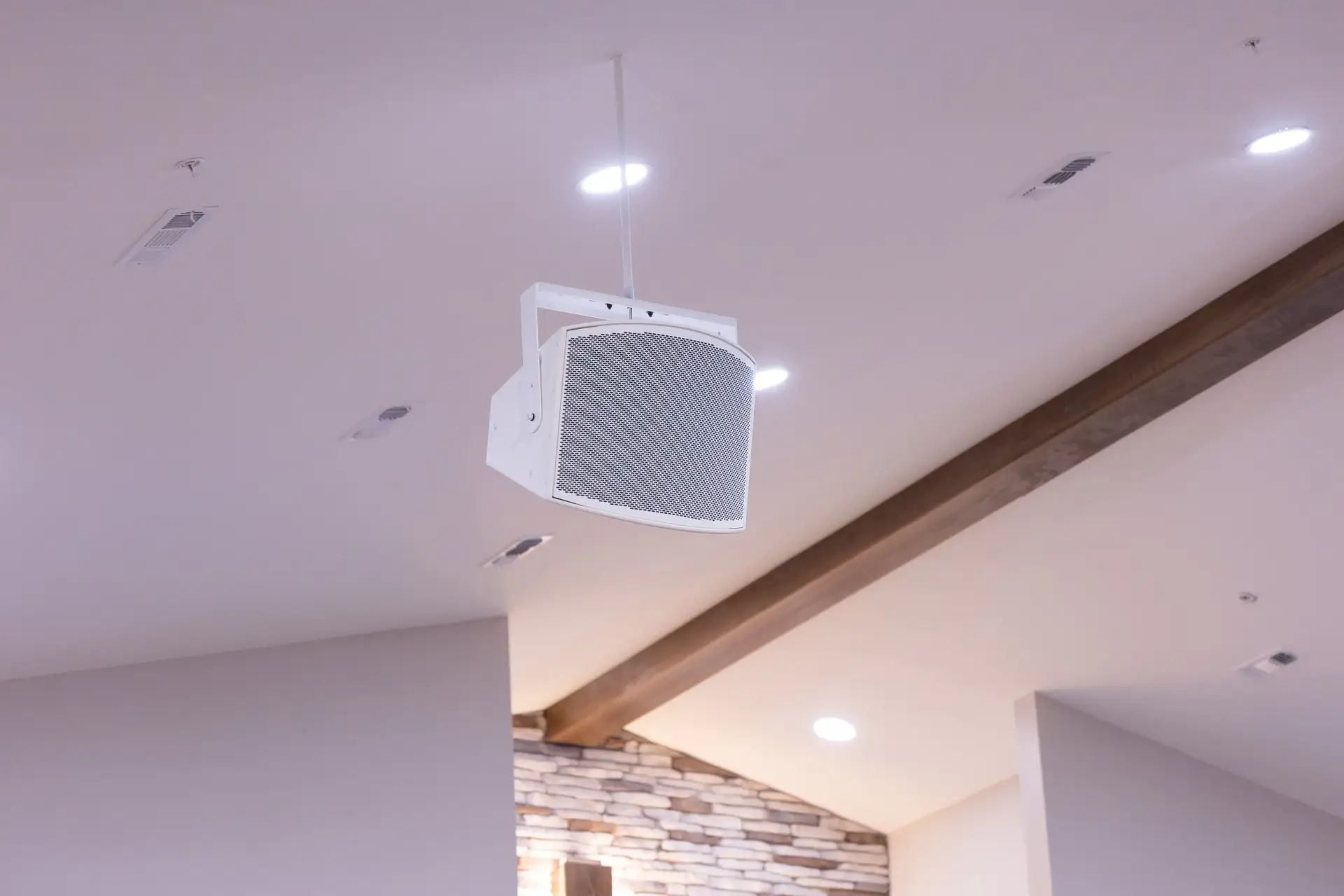 Suspended church PA speaker installed by Presence Pro Audio at Fulton Bridge Baptist Church in Hamilton Alabama